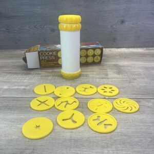 J.S.N.Y. Cookie Press NR 9747 w/ 12 Design Discs Made in Hong Kong Vintage